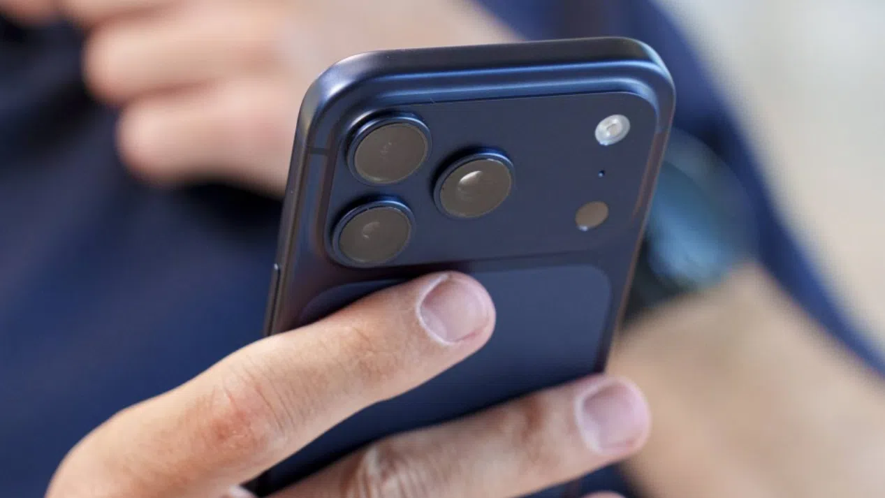 Apple pourrait lancer des iPhone 18 Pro eSIM uniquement en Europe