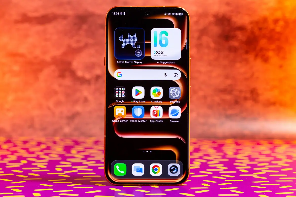 Comparaison du design Infinix Note 60 Pro