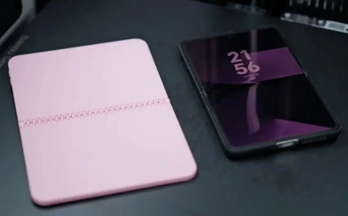 Design iPhone Fold : Comparaison avec le Galaxy Z Fold7 et Tri-Fold