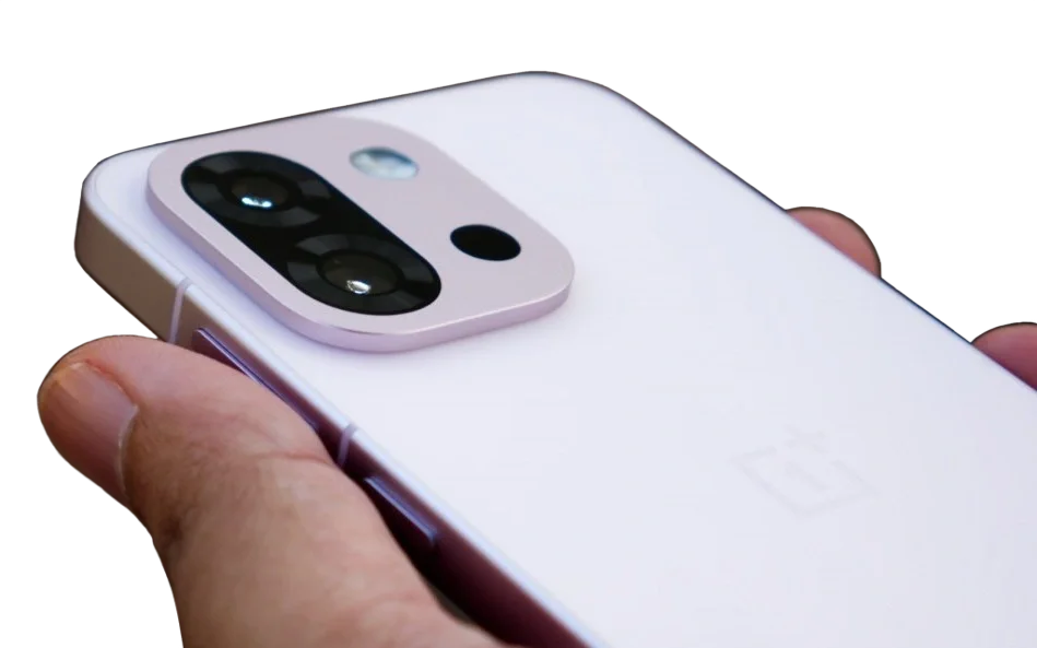 OnePlus 15T : Une batterie de 7 000 mAh et des specs impressionnantes