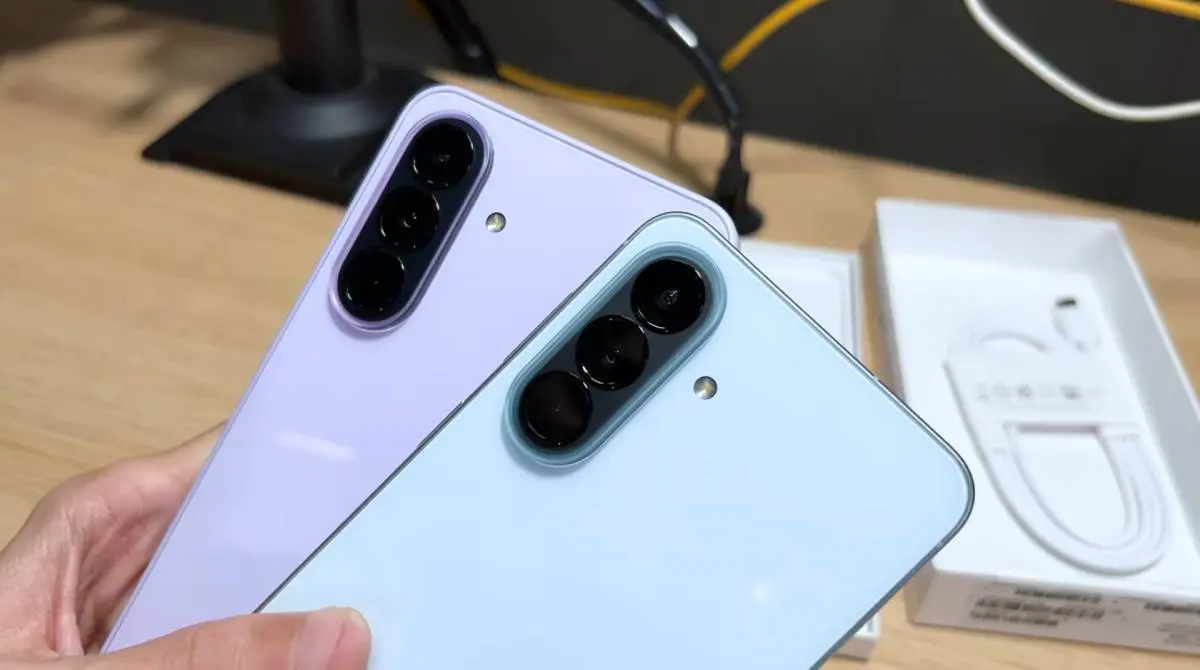 Les Samsung Galaxy A37 et A57 révélés en vidéo et par leurs prix
